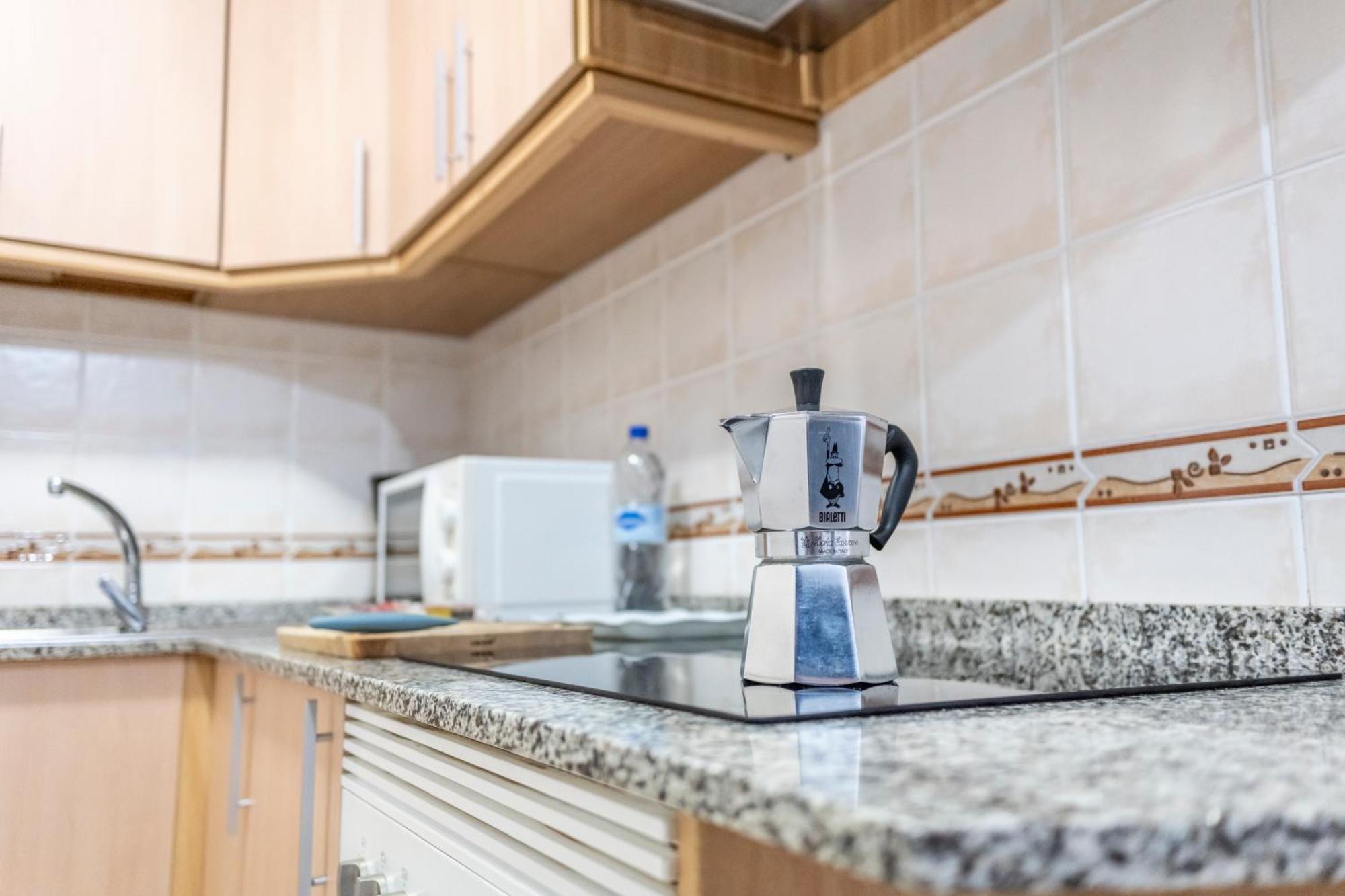 Yesenia Vv Airport Apartment El Matorral Luaran gambar