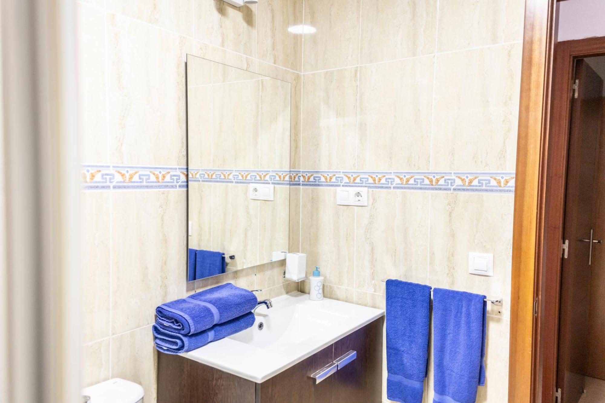 Yesenia Vv Airport Apartment El Matorral Luaran gambar