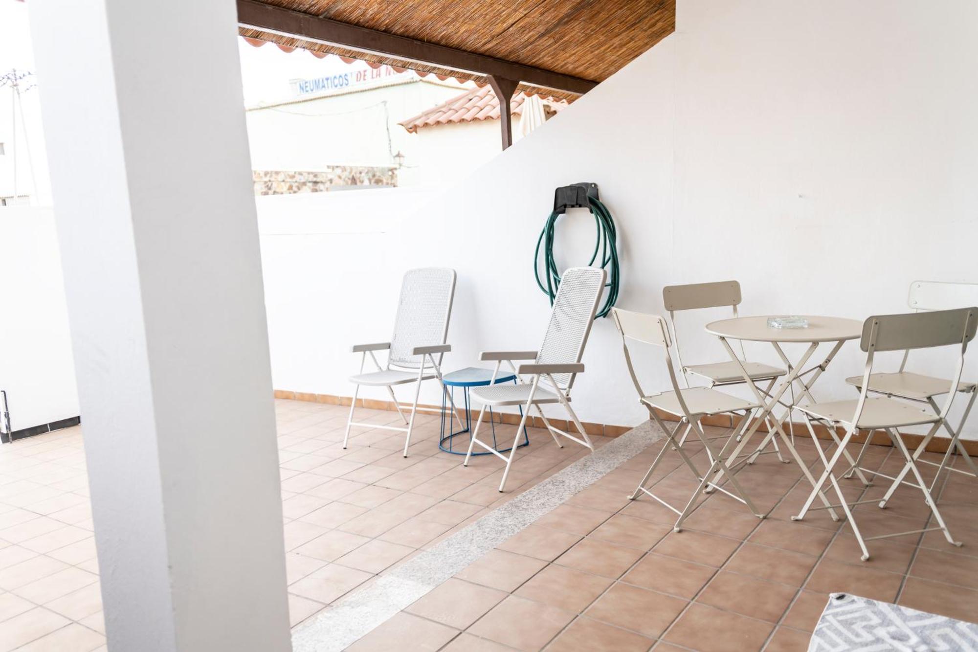 Yesenia Vv Airport Apartment El Matorral Luaran gambar